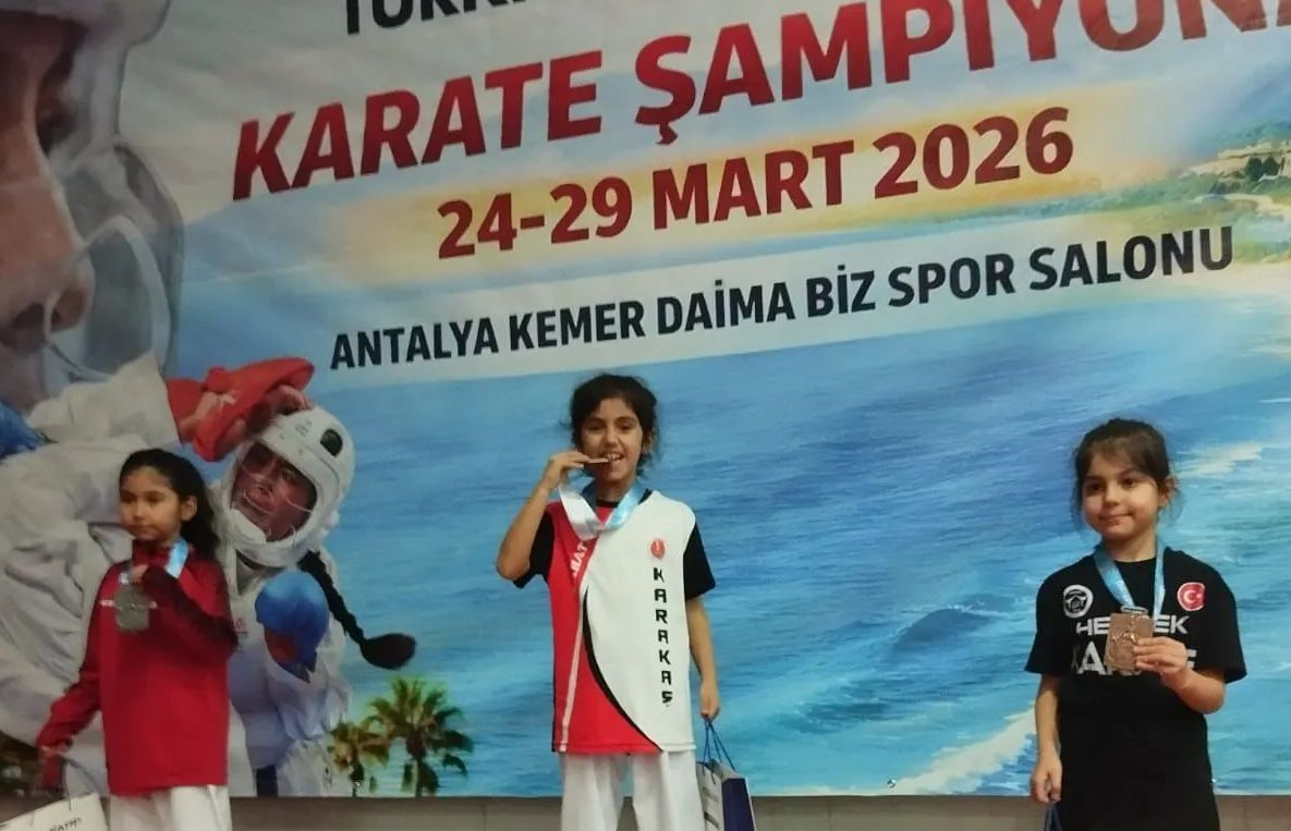 Isparta'nın Gururu: Zeynep Mila Öztekin Karate’de Türkiye Şampiyonu!